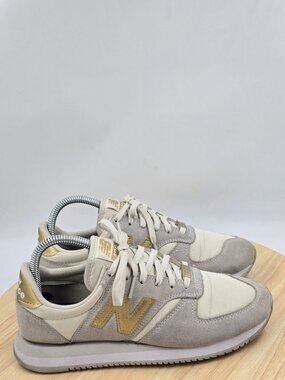 New Balance 420 v2 Retro Classic Sneakers Womens Shoes Beige Suede Gold sz 7B